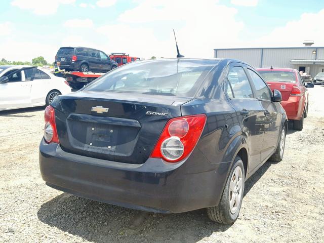 1G1JA5SH8D4125563 - 2013 CHEVROLET SONIC LS 黑色 照片 4