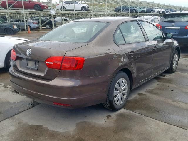 3VW2K7AJ9EM251409 - 2014 VOLKSWAGEN JETTA BASE BROWN photo 4