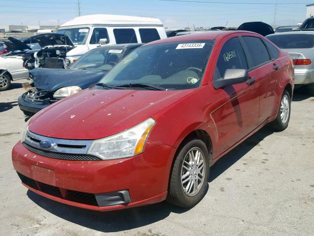 1FAHP35N49W260597 - 2009 FORD FOCUS SE RED photo 2