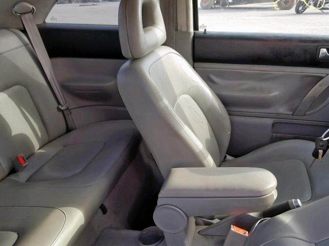 3VWCD21C2YM467769 - 2000 VOLKSWAGEN NEW BEETLE შავი ფოტო 6