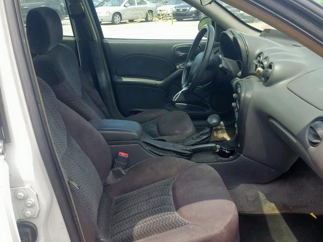 1G2NE52E05M102500 - 2005 PONTIAC GRAND AM S WHITE photo 5