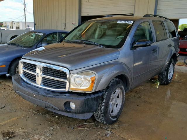 1D4HD48NX5F605228 - 2005 DODGE DURANGO SL SILVER photo 2