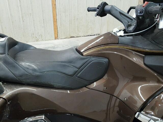 2BXNBBC11DV003377 - 2013 CAN-AM SPYDER ROA BROWN photo 5