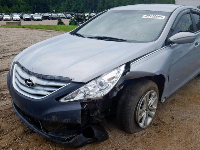 5NPEB4AC7BH026097 - 2011 HYUNDAI SONATA GLS BLUE photo 9