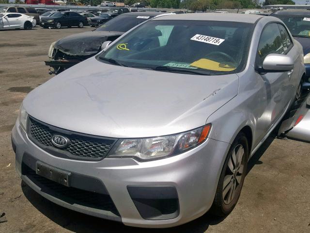 KNAFU6A21D5702027 - 2013 KIA FORTE EX SILVER photo 2