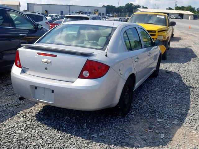 1G1AK52F157563806 - 2005 CHEVROLET COBALT SILVER photo 4