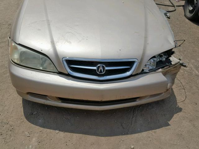 19UUA56601A029177 - 2001 ACURA 3.2TL GOLD photo 7