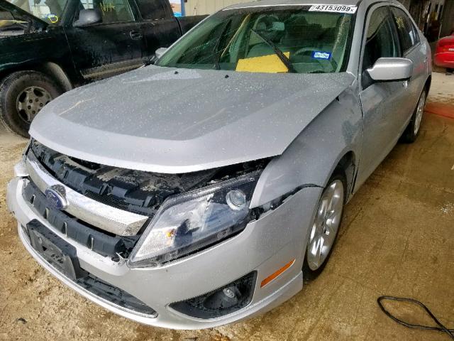 3FAHP0HAXAR160292 - 2010 FORD FUSION SE SILVER photo 2