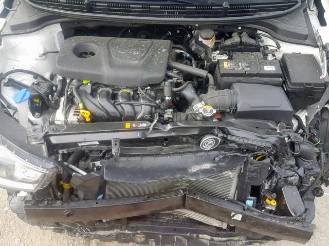 3KPA24AB3KE204100 - 2019 KIA RIO S WHITE photo 7