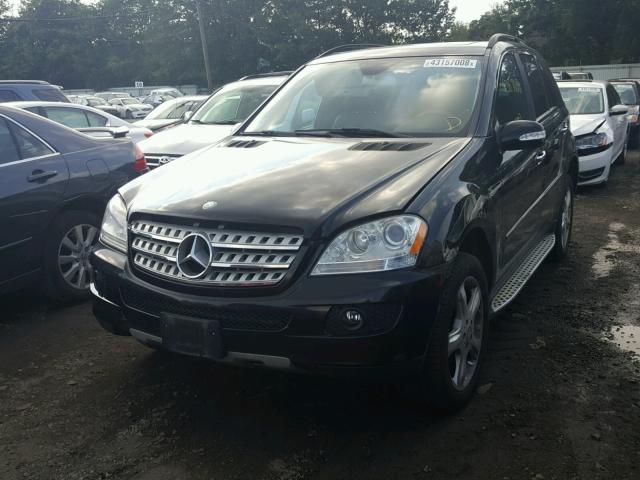 4JGBB22E38A412549 - 2008 MERCEDES-BENZ ML 320 CDI BLACK photo 2