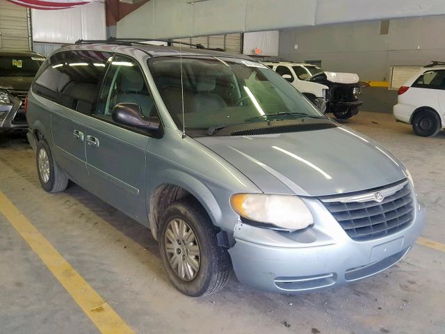 2A4GP44R56R604467 - 2006 CHRYSLER TOWN & COU SILVER photo 1