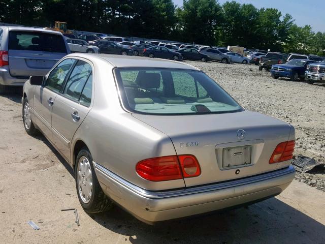 WDBJF65F7WA531619 - 1998 MERCEDES-BENZ E 320 BEIGE photo 3