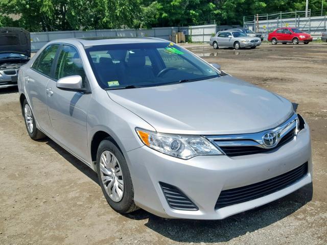 4T4BF1FK4CR158667 - 2012 TOYOTA CAMRY BASE SILVER photo 1
