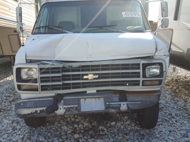 2GBHG31K8P4135051 - 1993 CHEVROLET BOX TRUCK WHITE photo 7