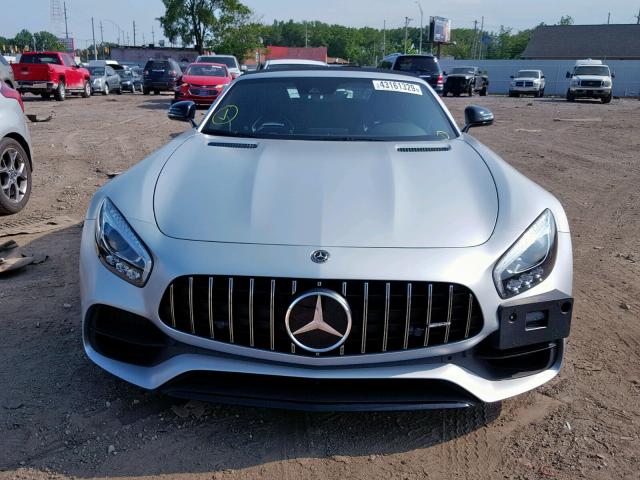 WDDYK7HA7KA023250 - 2019 MERCEDES-BENZ AMG GT SILVER photo 9