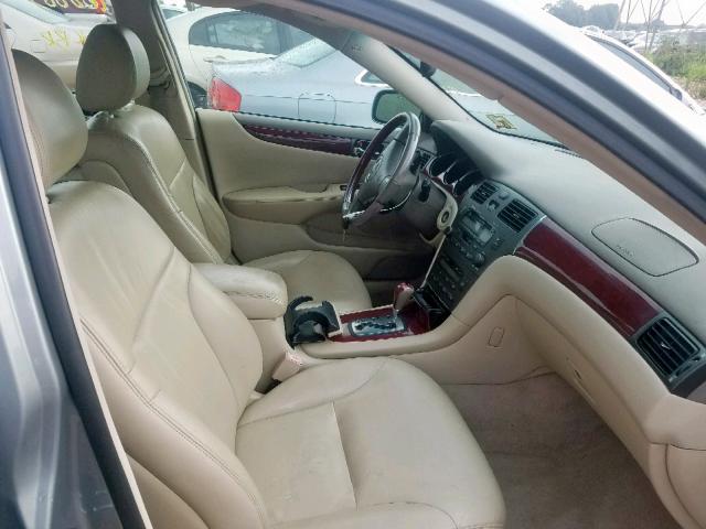 JTHBF30G120052051 - 2002 LEXUS ES 300 GRAY photo 5