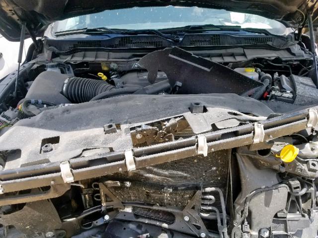 3C6UR5DJ8JG302616 - 2018 RAM 2500 SLT 黑色 照片 7