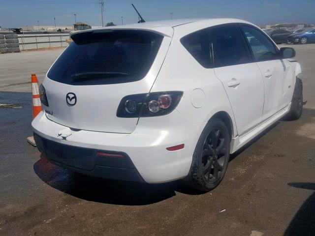 JM1BK343181145059 - 2008 MAZDA 3 HATCHBAC WHITE photo 4