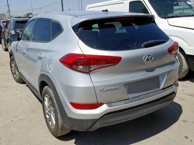 KM8J23A43HU541657 - 2017 HYUNDAI TUCSON SE SILVER photo 3