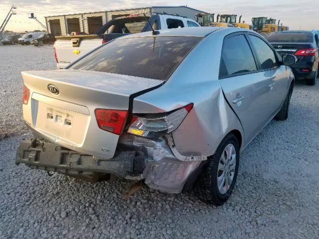 KNAFU4A21A5267977 - 2010 KIA FORTE EX SILVER photo 4