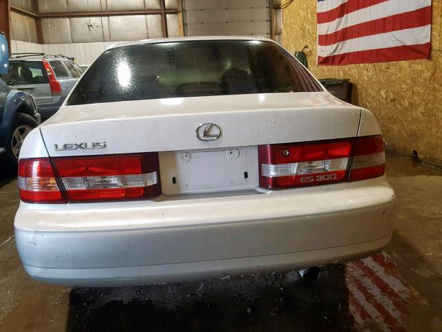 JT8BF28G3Y0248452 - 2000 LEXUS ES 300 WHITE photo 9