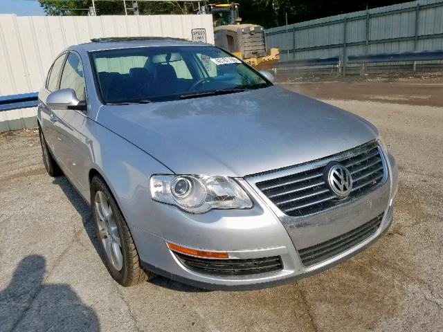 WVWAK73C48P007310 - 2008 VOLKSWAGEN PASSAT KOM SILVER photo 1