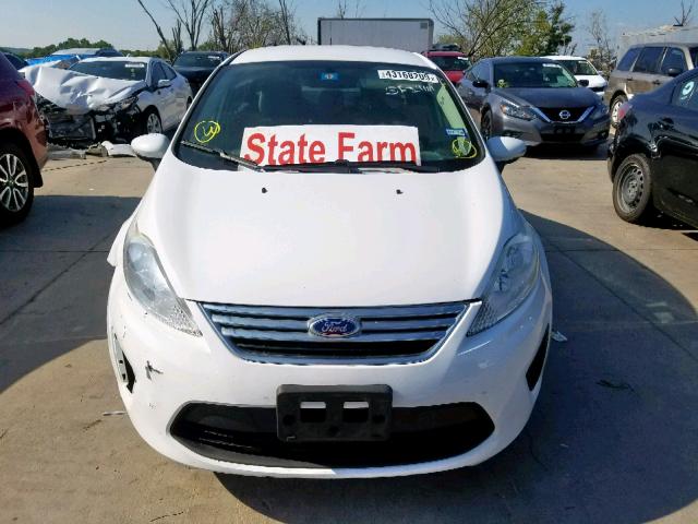 3FADP4BJ0DM225151 - 2013 FORD FIESTA SE WHITE photo 9