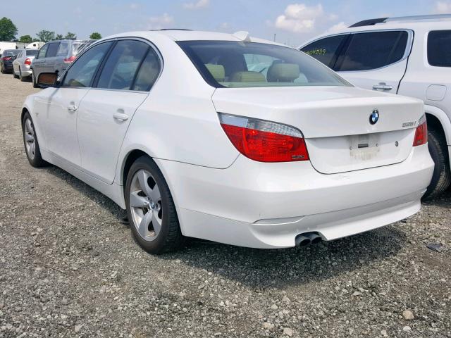 WBANE53507CY06907 - 2007 BMW 525 I WHITE photo 3