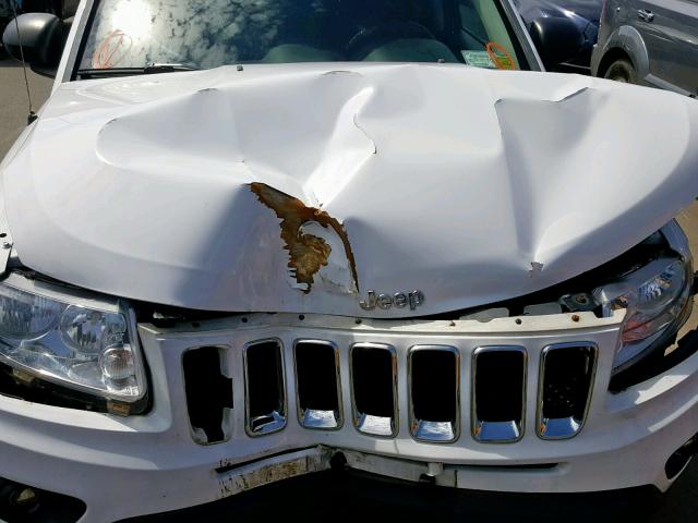 1J4NF1FB4BD277873 - 2011 JEEP COMPASS SP თეთრი ფოტო 7