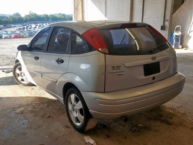 3FAFP37N05R130513 - 2005 FORD FOCUS ZX5 SILVER photo 3