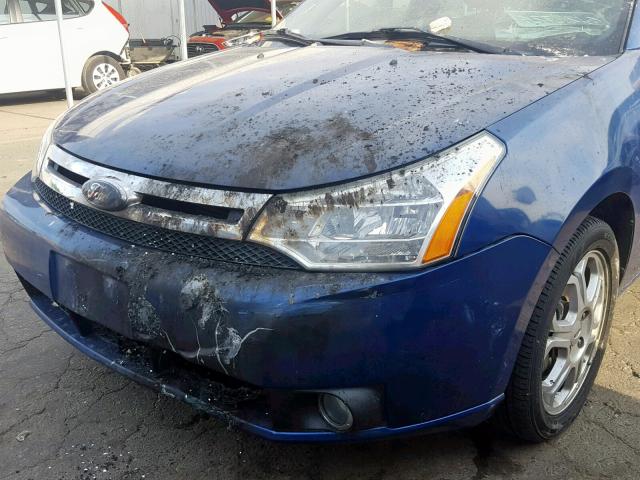 1FAHP36NX9W262580 - 2009 FORD FOCUS SES BLUE photo 9