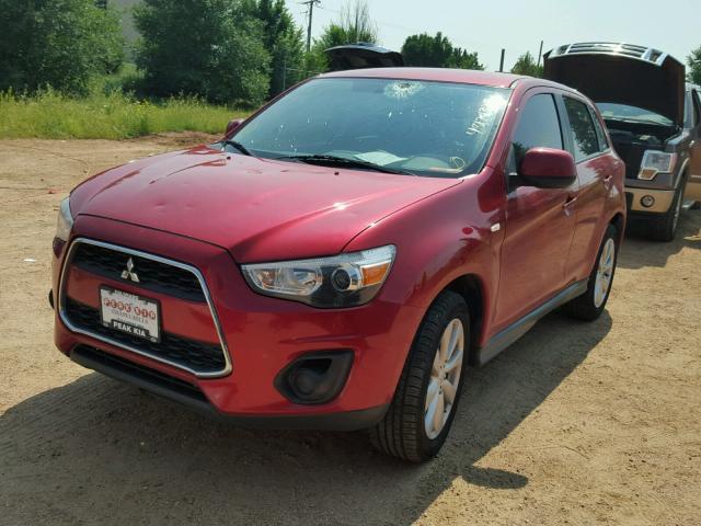 4A4AP3AUXDE014976 - 2013 MITSUBISHI OUTLANDER RED photo 2