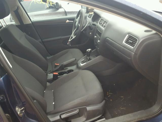 3VW2K7AJ4DM224052 - 2013 VOLKSWAGEN JETTA BASE Կապույտ լուսանկար 5