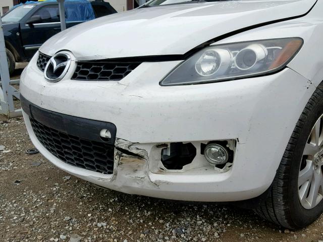 JM3ER293780196638 - 2008 MAZDA CX-7 WHITE photo 9