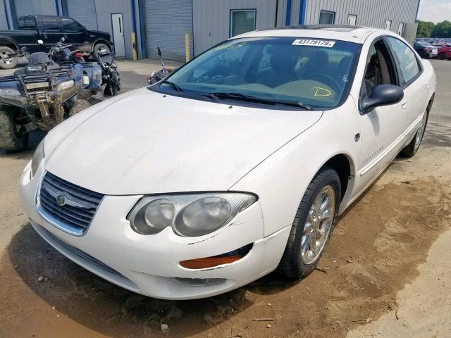 2C3HE66G0YH435897 - 2000 CHRYSLER 300M WHITE photo 2