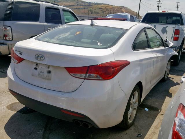 KMHDH6AE8DU008672 - 2013 HYUNDAI ELANTRA CO WHITE photo 4