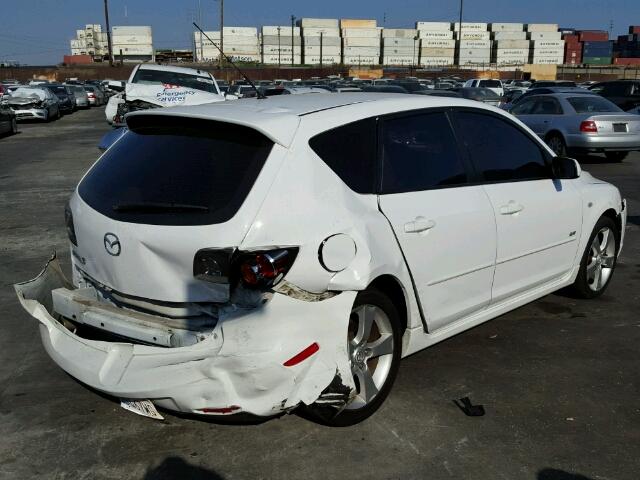 JM1BK143651274043 - 2005 MAZDA 3 HATCHBAC WHITE photo 4