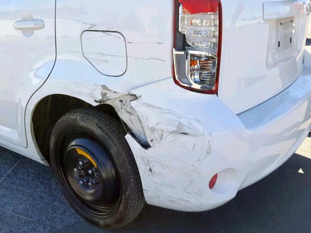 JTLZE4FEXC1143043 - 2012 TOYOTA SCION XB 白色 照片 9