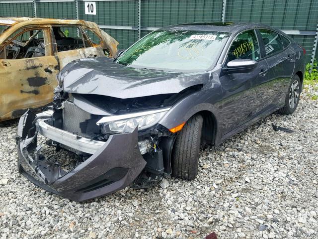 2HGFC2F76JH577180 - 2018 HONDA CIVIC EX GRAY photo 2