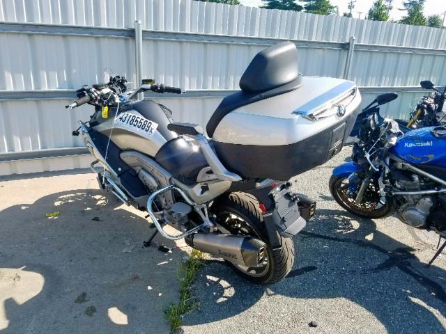 WB1061205CZZ22584 - 2012 BMW K1600 GTL GRAY photo 3