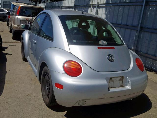 3VWCK21CX2M407526 - 2002 VOLKSWAGEN NEW BEETLE ვერცხლისფერი ფოტო 3