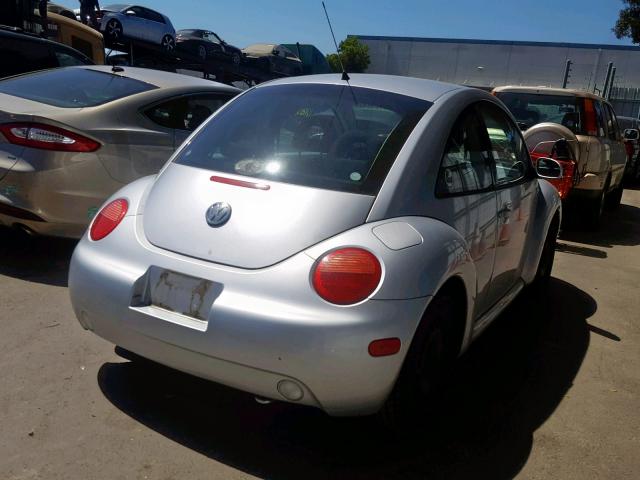 3VWCK21CX2M407526 - 2002 VOLKSWAGEN NEW BEETLE ვერცხლისფერი ფოტო 4