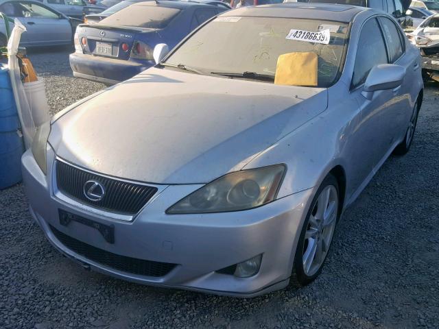 JTHBK262372027732 - 2007 LEXUS IS 250 SILVER photo 2