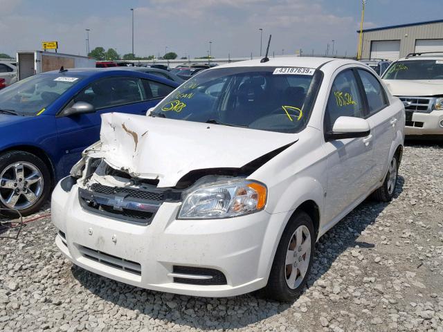 KL1TD56E19B662440 - 2009 CHEVROLET AVEO LS WHITE photo 2