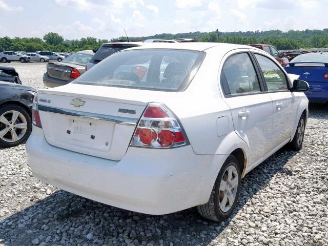 KL1TD56E19B662440 - 2009 CHEVROLET AVEO LS WHITE photo 4