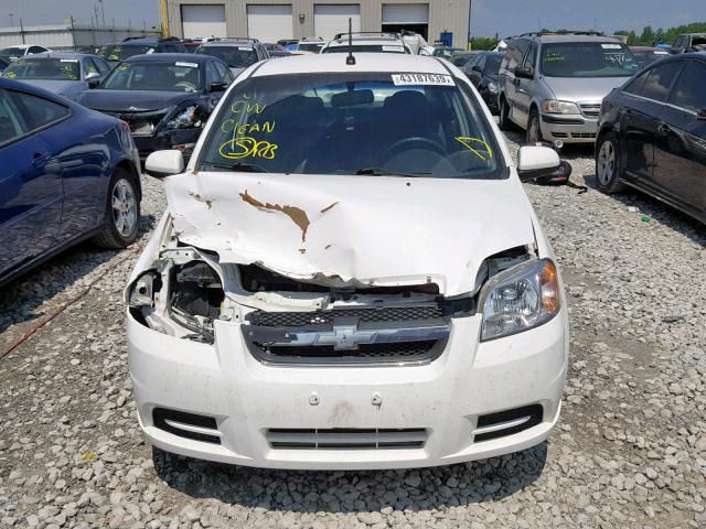 KL1TD56E19B662440 - 2009 CHEVROLET AVEO LS WHITE photo 7