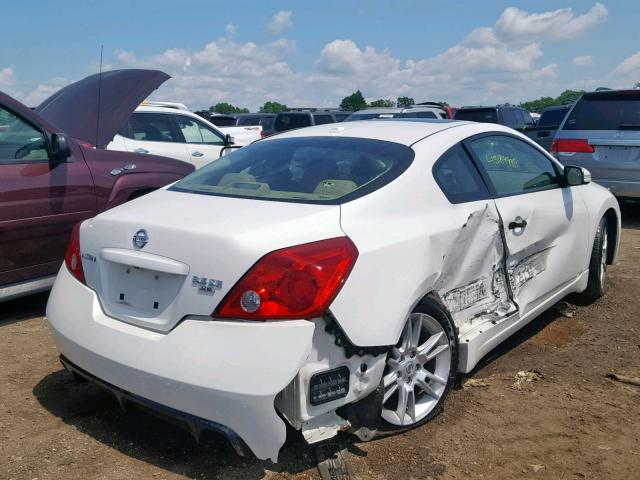 1N4BL24EX8C126299 - 2008 NISSAN ALTIMA 3.5 WHITE photo 4