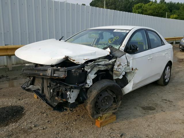 KNAFU4A21A5843275 - 2010 KIA FORTE EX WHITE photo 2