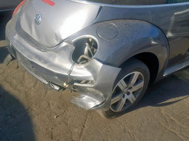 3VWPF31Y26M304629 - 2006 VOLKSWAGEN NEW BEETLE 灰色 照片 9