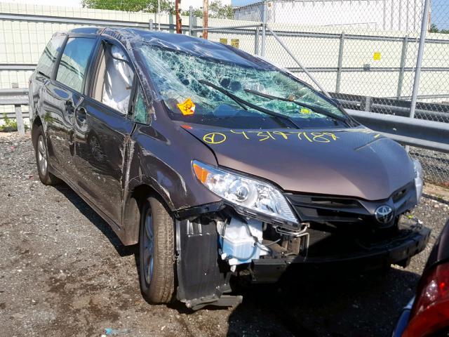 5TDZZ3DC8JS915082 - 2018 TOYOTA SIENNA L WHITE photo 1